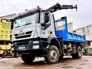 Benne basculante de chantier et de TP Iveco TRAKKER 4x4 450CV BENNE ET GRUE