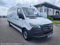 Fourgon avec parois et toit rigide Mercedes Sprinter