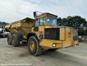 Tombereau articulé Volvo A 30 C 6x6