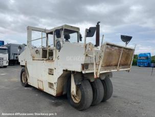 Compacteur à pneus Caterpillar PS300