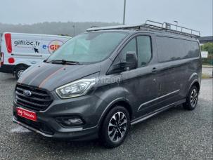 Fourgon avec parois et toit rigide Ford Transit