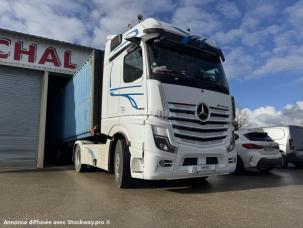 Pour semi-remorque Mercedes Actros