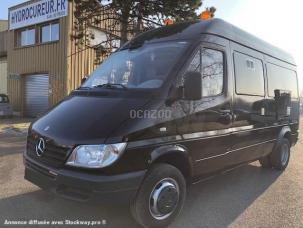 Fourgon avec parois et toit rigide Mercedes Sprinter