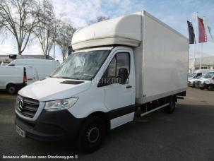 Fourgon avec parois et toit rigide Mercedes Sprinter