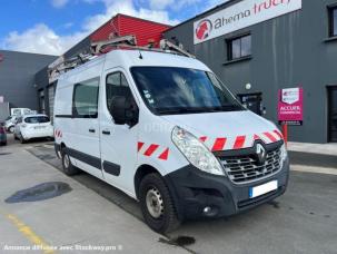 Fourgon avec parois et toit rigide Renault Master Traction