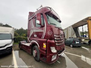 Pour semi-remorque Mercedes Actros