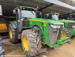 Tracteur agricole John Deere 8360R