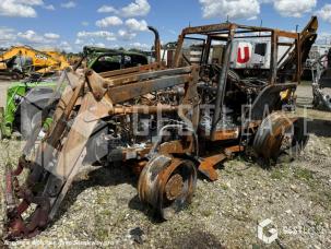 Tracteur agricole CASE IH JXU