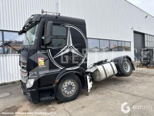 Pour semi-remorque Mercedes Actros