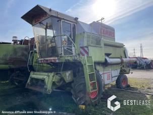 Moissonneuse-batteuse Claas MBA DOMINATOR 86