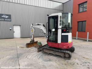 Mini-pelle Takeuchi TB 23