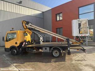 Nacelle Nissan Cabstar