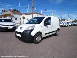 Fourgon avec parois et toit rigide Peugeot Bipper