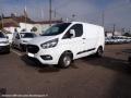 Fourgon avec parois et toit rigide Ford transit custom l1h1