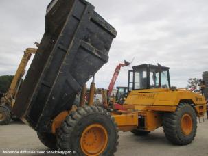 Tombereau articulé Jcb 712