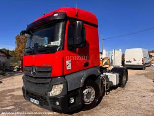 Pour semi-remorque Mercedes Actros