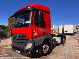 Pour semi-remorque Mercedes Actros