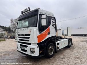 Pour semi-remorque Iveco Stralis