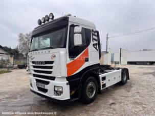 Pour semi-remorque Iveco Stralis