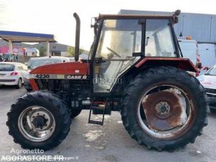 Tracteur agricole Case 4230A