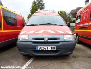 Fourgon avec parois et toit rigide Peugeot Expert