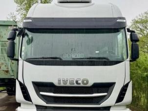 Pour semi-remorque Iveco STRALIS AS440S