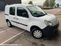 Fourgon avec parois et toit rigide Renault Kangoo