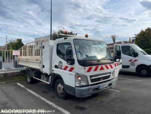 Benne basculante de chantier et de TP Mitsubishi Canter