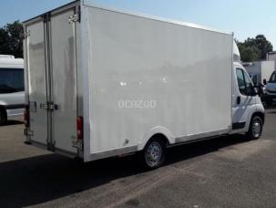 Fourgon avec parois et toit rigide Fiat Ducato