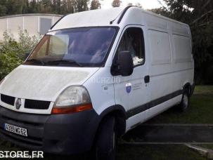 Fourgon avec parois et toit rigide Renault Master