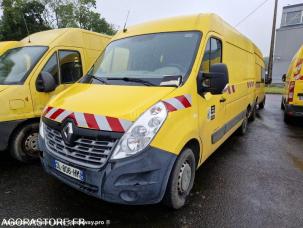 Fourgon avec parois et toit rigide Renault Master