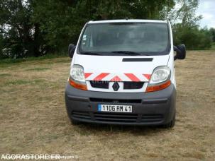 Fourgon avec parois et toit rigide Renault Trafic