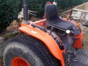 Tracteur agricole Kubota B2710