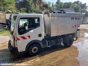 Benne basculante de chantier et de TP Renault Maxity