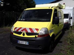 Fourgon avec parois et toit rigide Renault Master