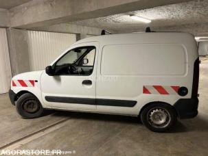 Fourgon avec parois et toit rigide Renault Kangoo