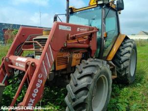 Tracteur agricole Massey Ferguson 3060 / B704