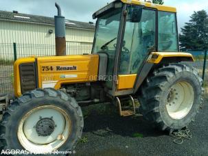 Tracteur agricole Renault 754 / Type R3144