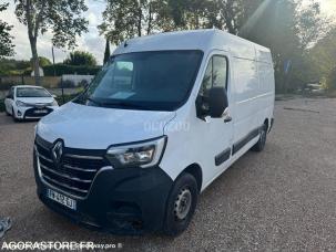 Fourgon avec parois et toit rigide Renault Master