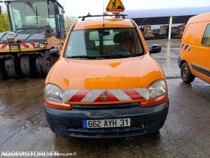 Fourgon avec parois et toit rigide Renault Kangoo