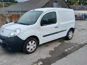 Fourgon avec parois et toit rigide Renault Kangoo