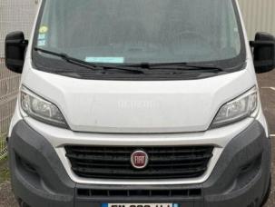 Fourgon avec parois et toit rigide Fiat Ducato