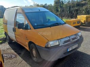 Fourgon avec parois et toit rigide Citroën Jumpy