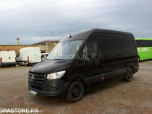 Fourgon avec parois et toit rigide Mercedes Sprinter