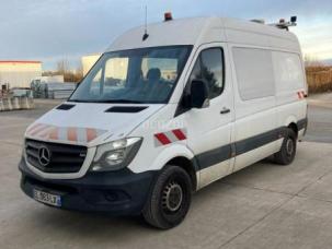 Fourgon avec parois et toit rigide Mercedes Sprinter