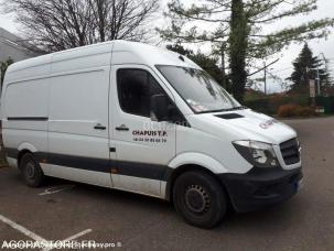 Fourgon avec parois et toit rigide Mercedes Sprinter