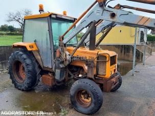 Tracteur agricole Renault 750MI