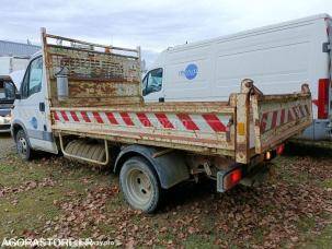 Benne basculante de chantier et de TP Iveco 35C13