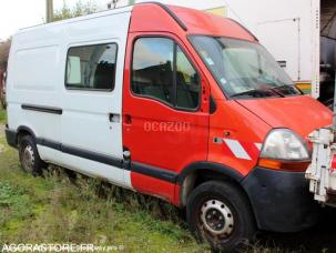 Fourgon avec parois et toit rigide Renault Master