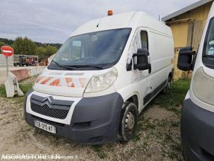 Fourgon avec parois et toit rigide Citroën Jumper